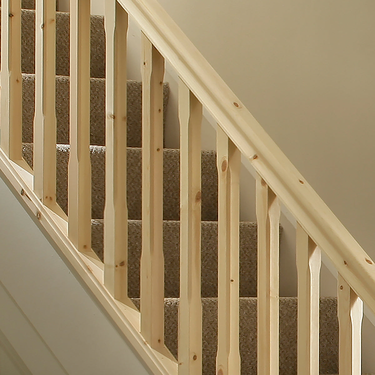 41mm Pine Stop Chamfered Spindle x 895mm PEFC